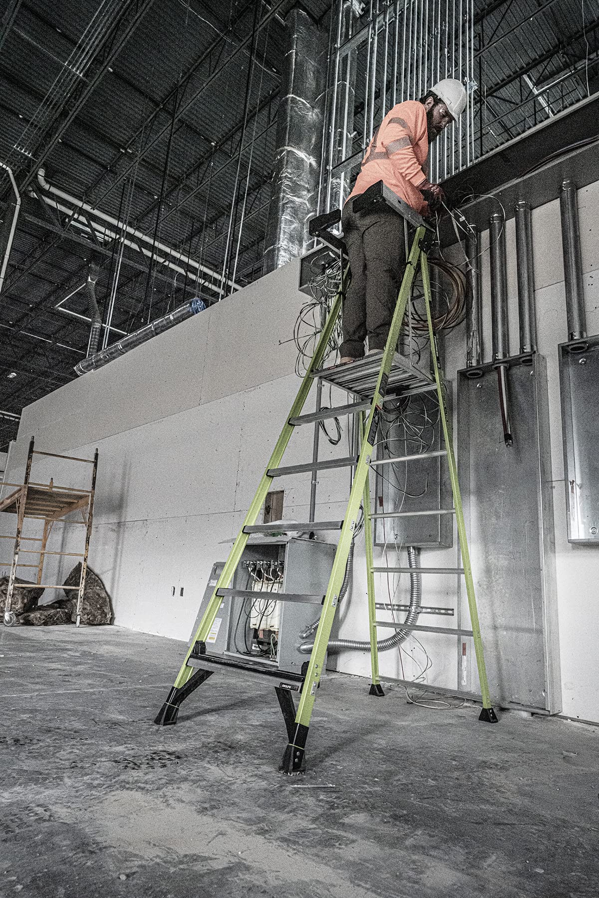 Fortress, 6' Model - ANSI Type IAA - 375 lb Rated, Fiberglass Platform Ladder with Ground CUE, Wraparound Enclosure, and Auto-Closing Gate