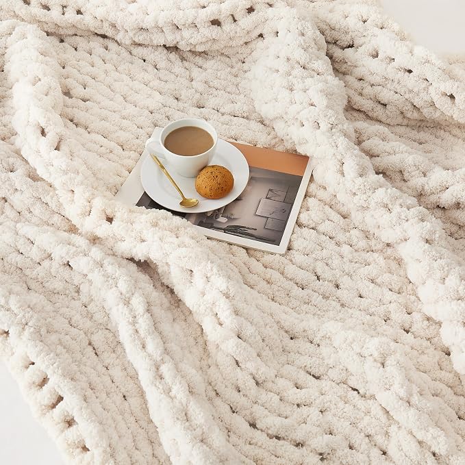 L'AGRATY Chunky Knit Blanket Throw: 80''x90'' Chenille Chunky Knitted Throw Blanket for Bed Couch - Handmade Thick Big Cable Knit Blanket - Large Crochet Rope Blankets for Home Decor(Ivory)