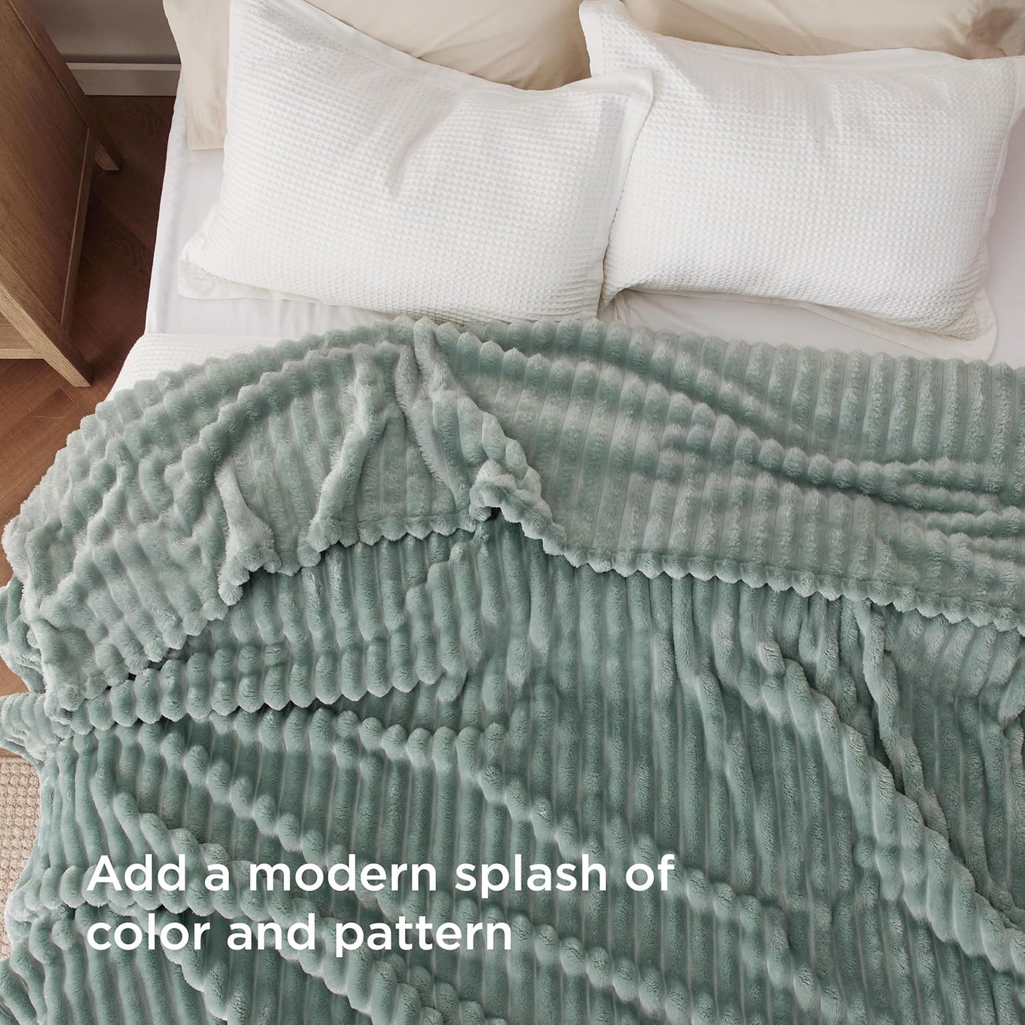 Bedsure GentleSoft Queen Size Blanket - Cozy Sage Green Fleece Throw, 90x90 Inches for Ultimate Comfort