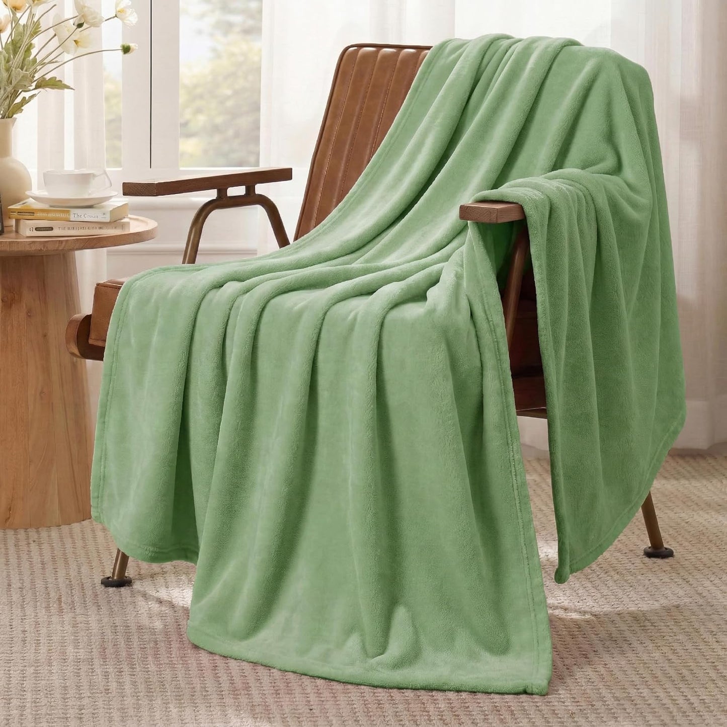Bedsure GentleSoft Throw Blanket - Cozy 300GSM Fleece for Home Decor | Emerald Green, 50x60 Inches