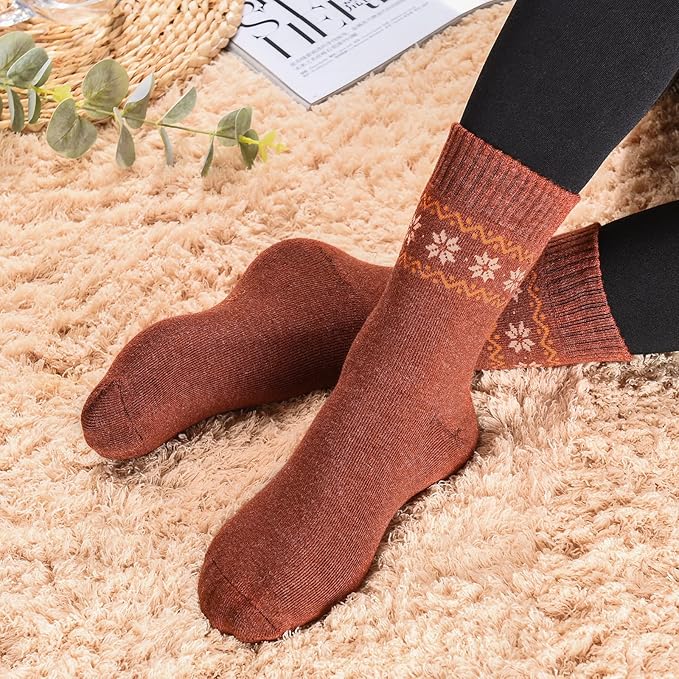 NinetoFiveLife Pack of 4 Womens Merino Wool Socks Winter Hiking Socks Knit Outdoor Recreation Socks Warm Soft and Comfortable