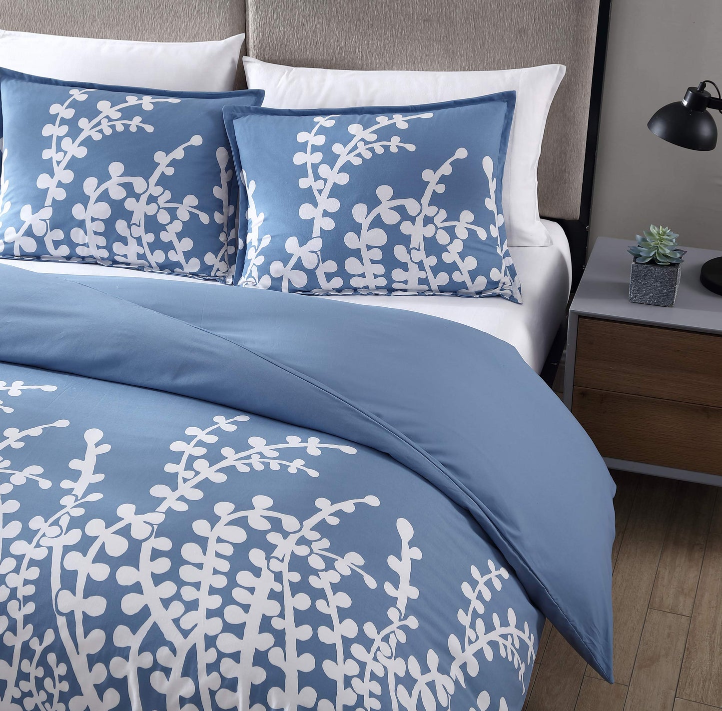City Scene - King Duvet Cover Set, 100% Soft Cotton Bedding for Year Round Comfort, 3 Piece Bed Set with Matching Pillowcases (Branches Blue)