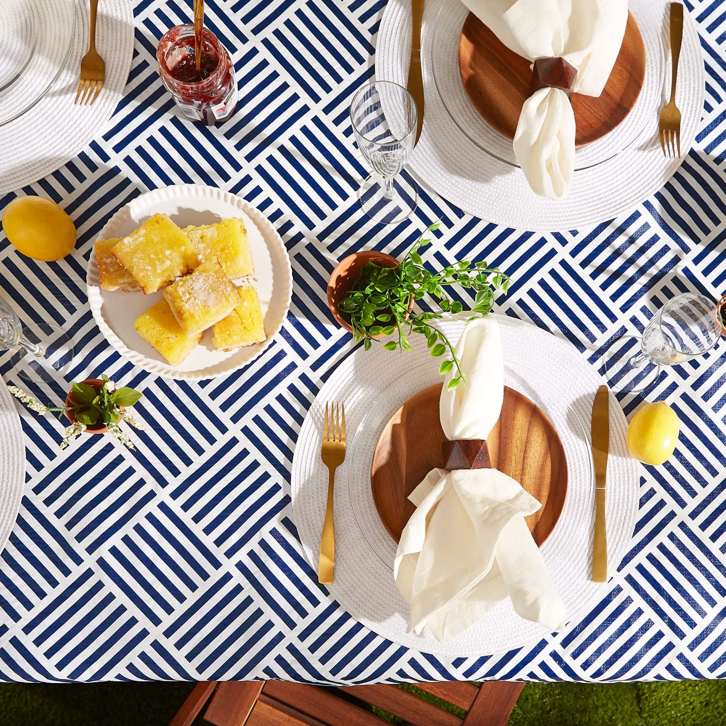 DII Indoor/Outdoor Vinyl Tabletop Collection Grid Pattern, Flannel Backed Tablecloth, Rectangle, 60x102, Navy