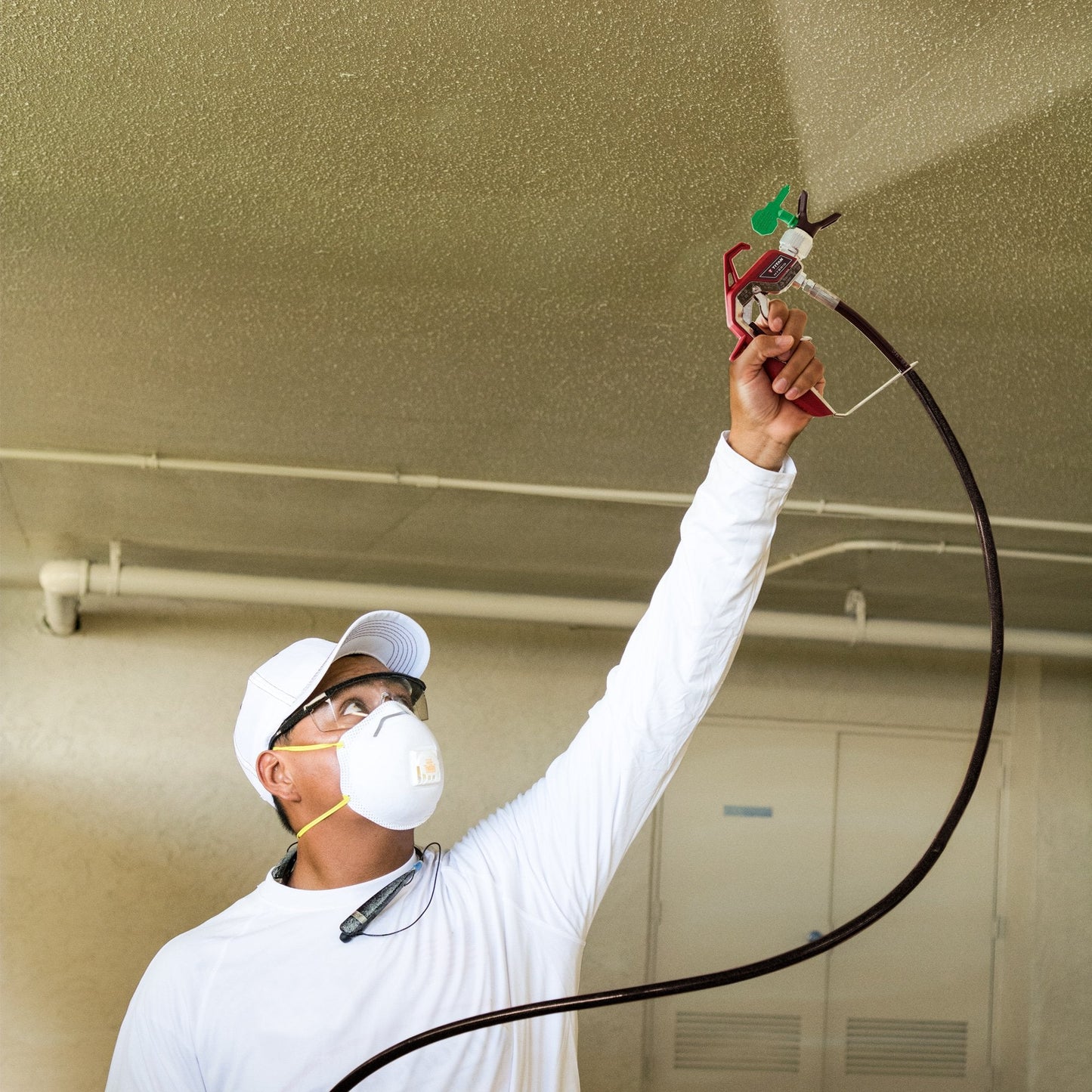 Titan ControlMax 1500 0580005 High Efficiency Airless Paint Sprayer, HEA technology decreases overspray by up to 55% while delivering softer spray providing a consistent spray pattern