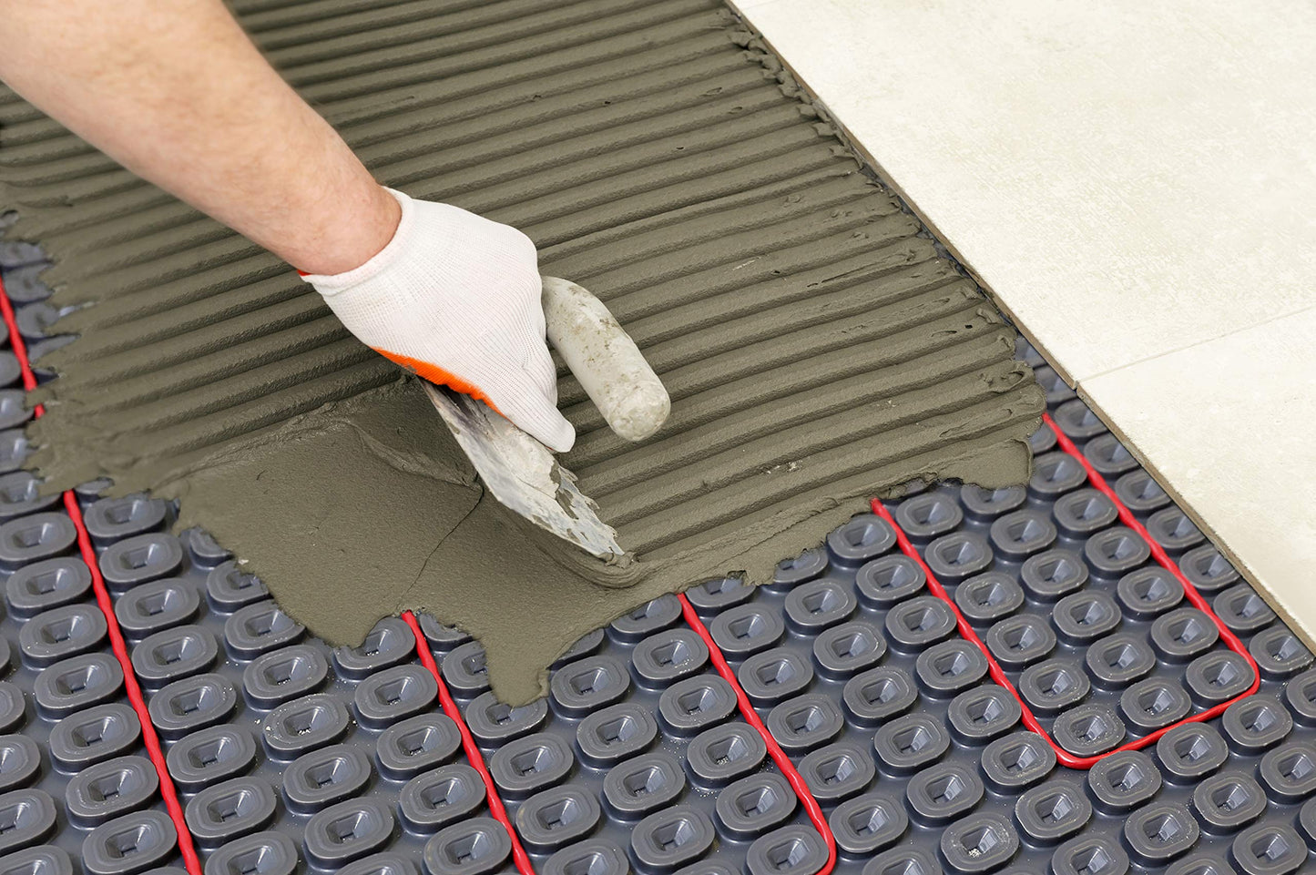 Chemelex Nuheat AC0105 Uncoupling Membrane 161 Sq Ft Roll (39" x 49.5') NUMEM161 Non-Woven Polypropylene Heating Pad, Waterproof Anti-Fracture Floor Underlayment for Heating Systems