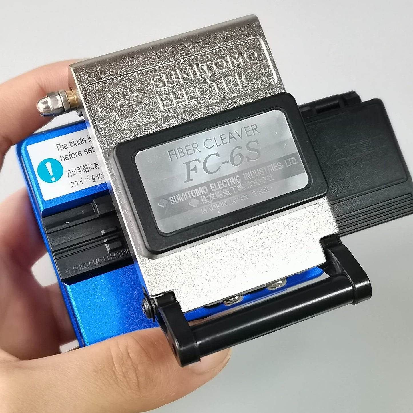 Sumitomo FC-6S Optical Fiber Cleaver Cold Connection Cutter Tool With Fiber Scrap Collector FC 6S fiber cleaver FTTH Fiber Optic Knife Tools (1PCS)