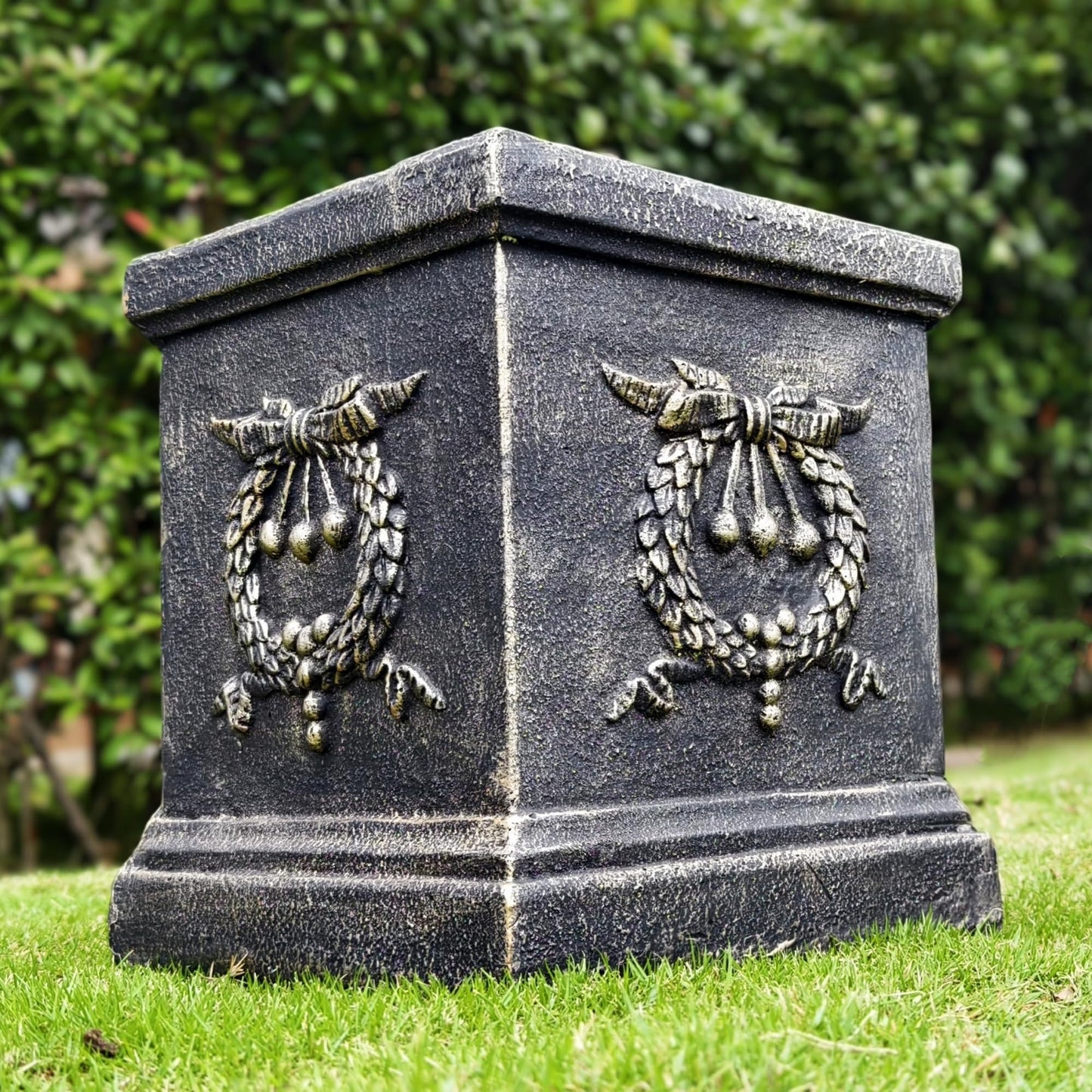 GENUINQ Garden Ear of Wheat Pedestal Statue Outdoor Base Decorative Sculpture Garden Flower Pot Side Table Yard Patio Deck Home Hallway Sculpture