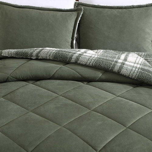 Eddie Bauer - Queen Comforter Set, Microsuede Bedding with Soft Plush Faux Shearling Reverse, 3 Piece Bed Set with Matching Pillowcases (Big Lake Plaid Green)