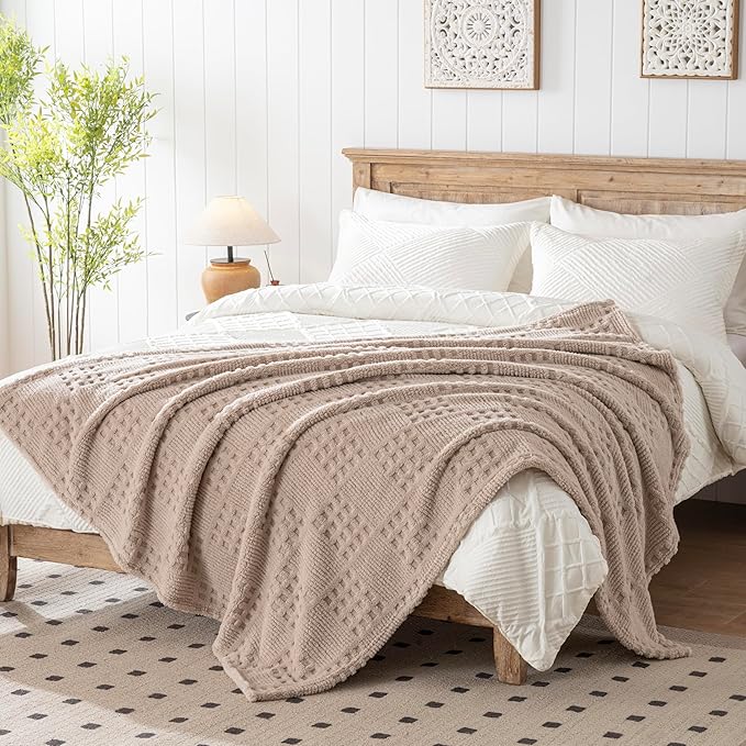 90x90 Inch Brown Waffle Queen Blanket - Soft & Fluffy Fleece, Neutral Tan Color, Cute & Aesthetic, Perfect for Sofa, Couch, Bed, Living Room & Bedroom, All-Season Use, Plush & Cozy Decorative Blanket