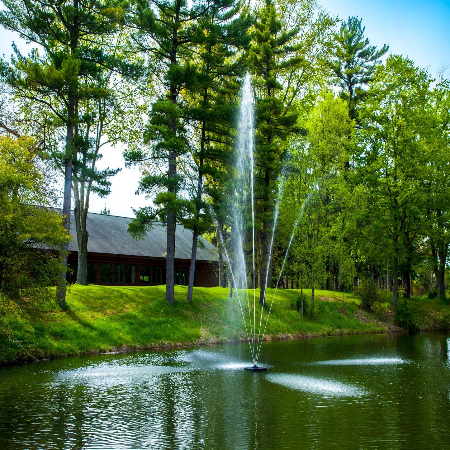 Scott Aerator Clover Big Shot Fountain - 1/2 HP 230V Pond Aerator with 70 ft. Electric Cord |Efficient Pond Aeration System | Aerating Fountain for Lakes & Ponds |Decorative Pond Fountain