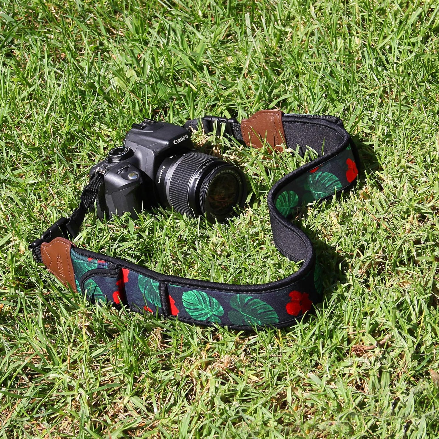USA Gear TrueSHOT Camera Strap Neoprene Camera Straps - Padded Neck Strap, Pockets, and Quick Release Buckles