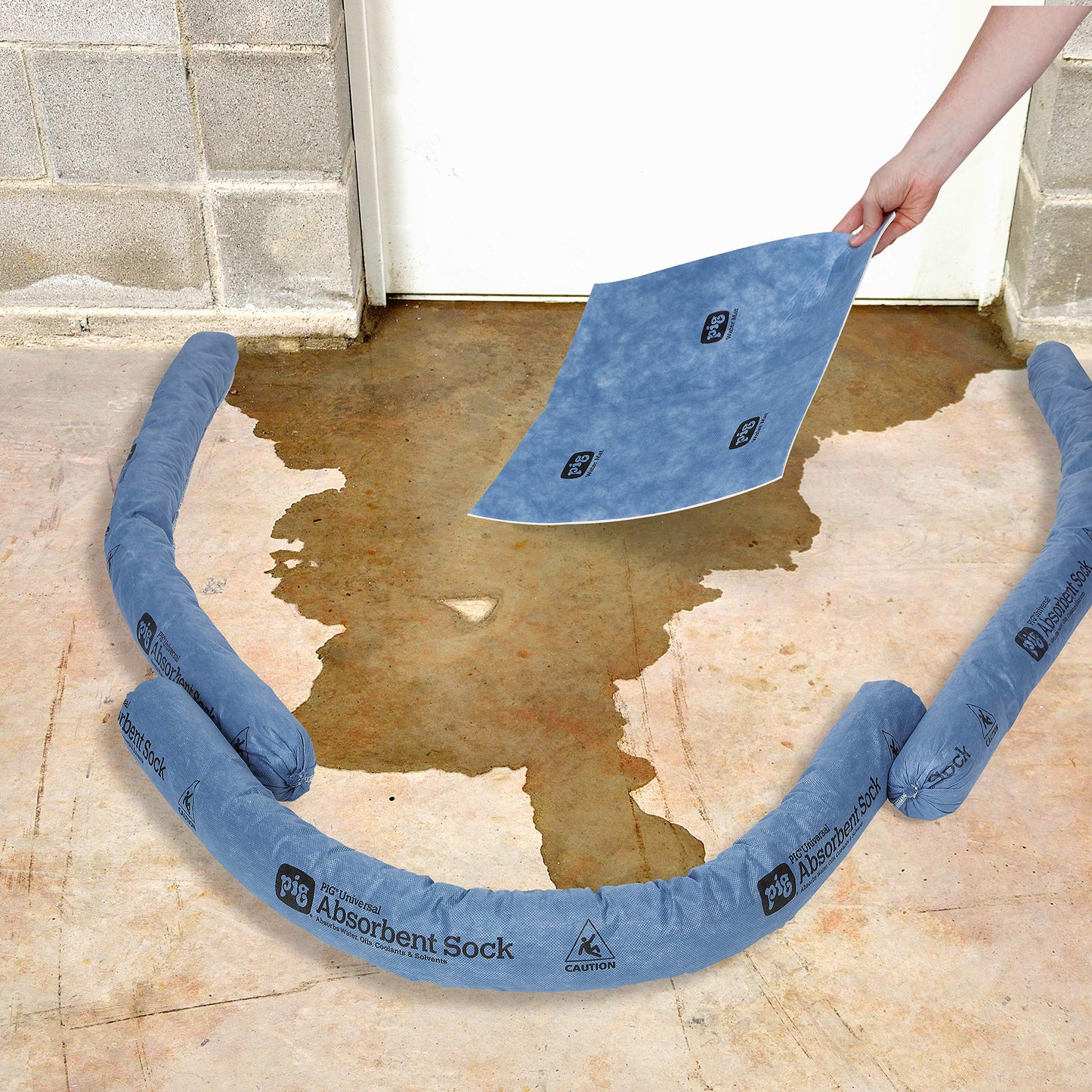 PIG Flood Control Kit with Water Barriers - Kit Absorbs Up to 26.6 Gallons – PM50801