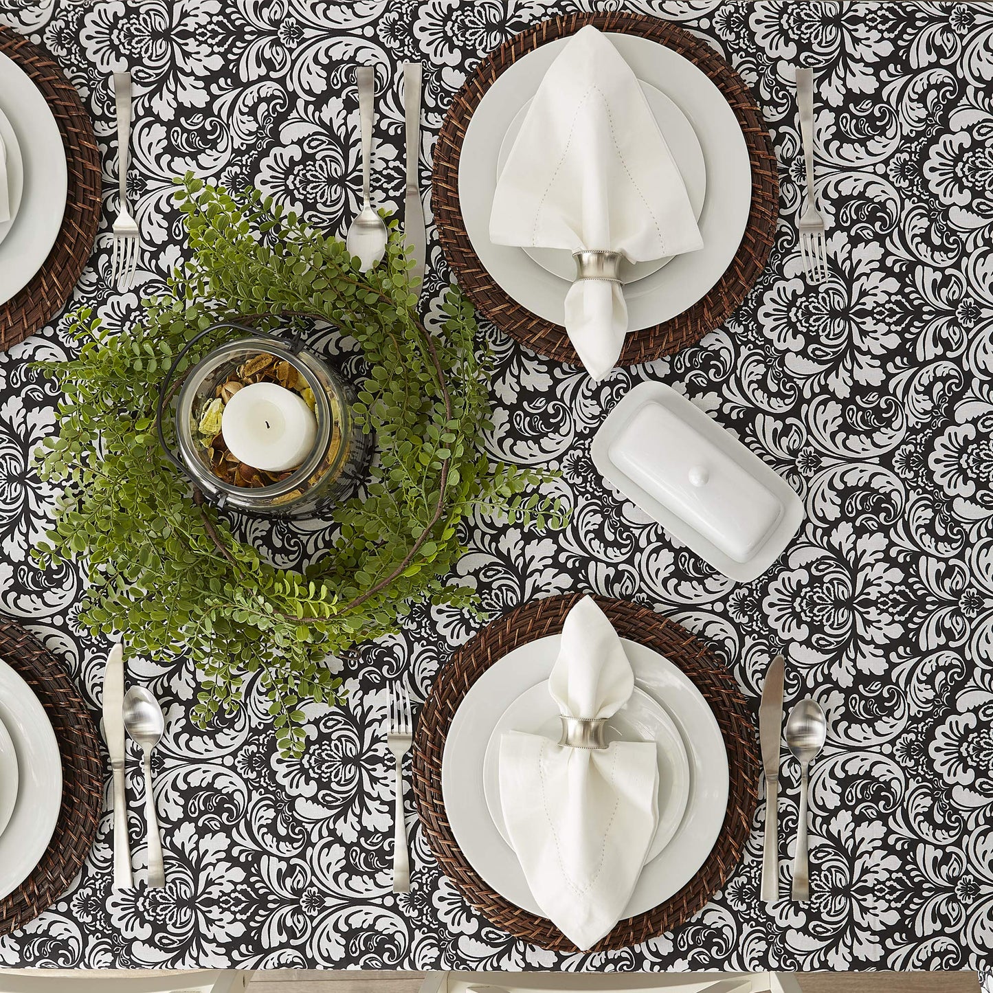 DII Damask Cotton Tablecloth, 70" Round, Black