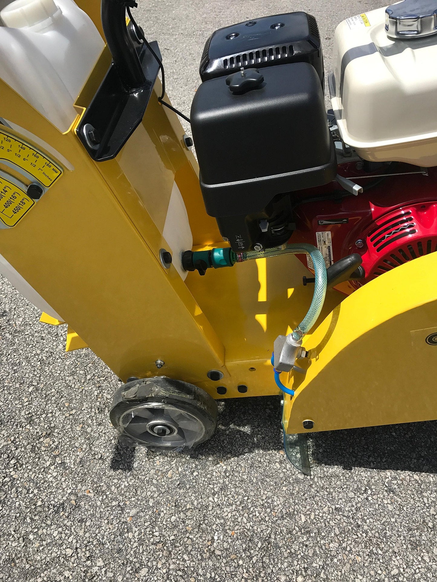 CORMAC CQ480H walk behind concrete floor saw max 20" blade gasoline engine GX390 and water tank INCLUDES 1 x 20" concrete blade