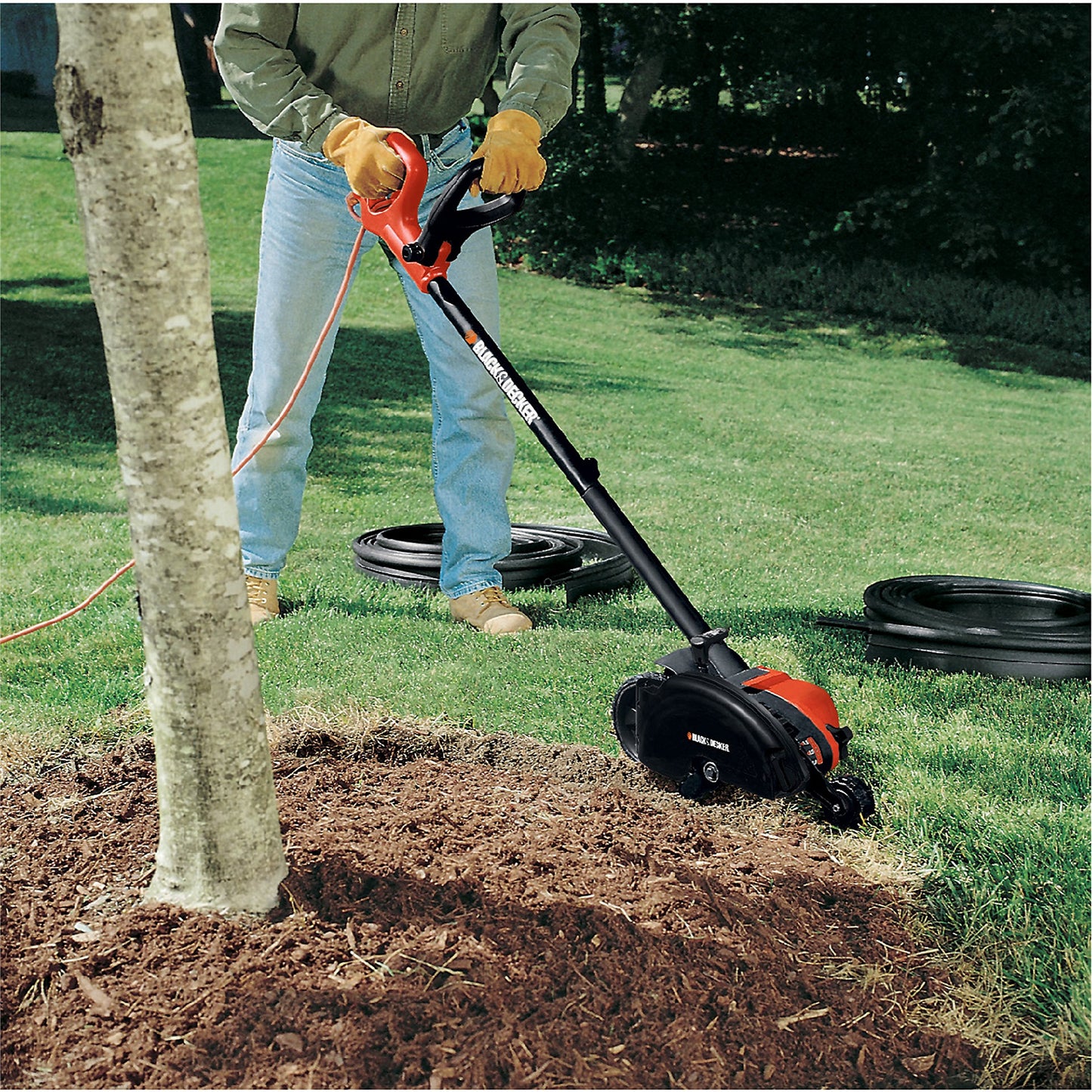 BLACK+DECKER Lawn Edger Trencher 2 in 1, 12 Amp 7.5 in. Electric Edger Lawn Tool for Landscaping and Trench Digger, 3 Height Settings, Corded (LE760FF)
