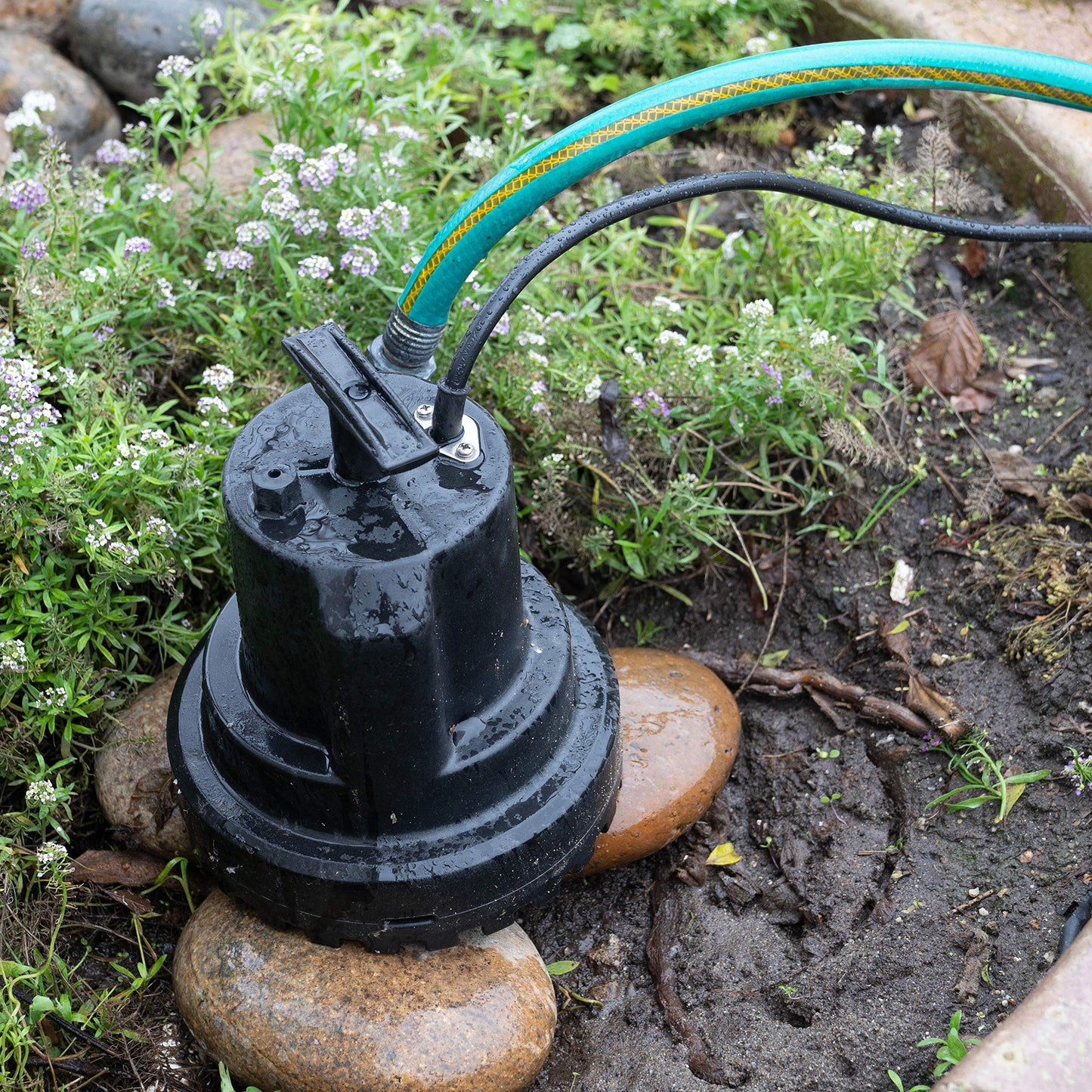 Watershed Innovations HydraPump Smart - Submersible Water Pump - Smart Pump - Portable Electric Pump - HydraDetect Technology for Automatic Operation