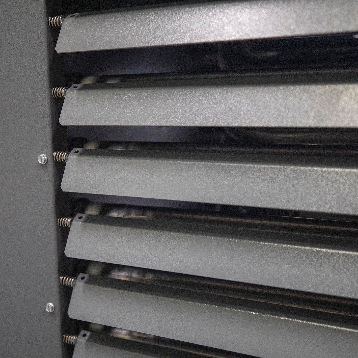 Mr. Heater 250,000 BTU Big Maxx Natural Gas Standard Combustion Power Vented Unit Heater with Aluminized Steel Heat Exchanger