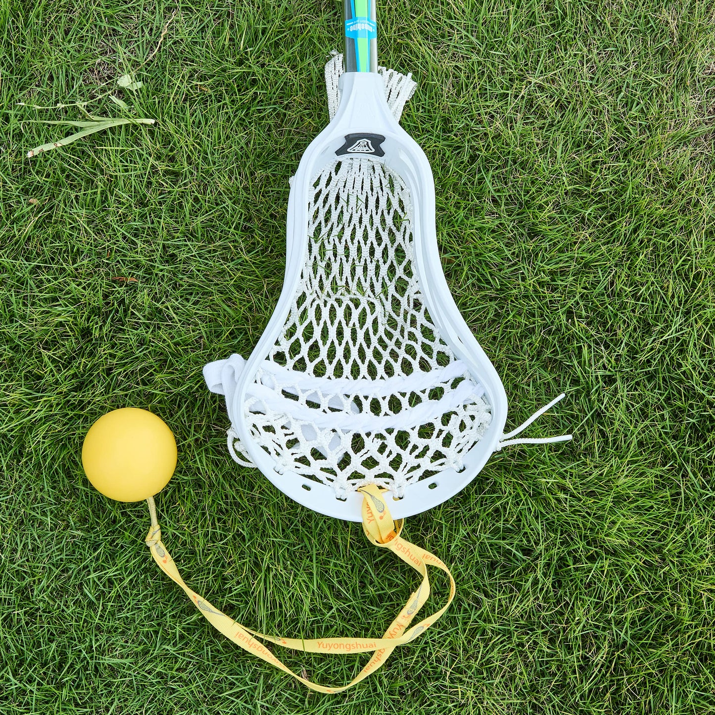 Yuyongshuai Lacrosse Training Equipment,Lacrosse Practice Cradling, Rebounders for Youth, Includes: 1 Ball, 5 Ropes, 2 Rubber Sleeves.