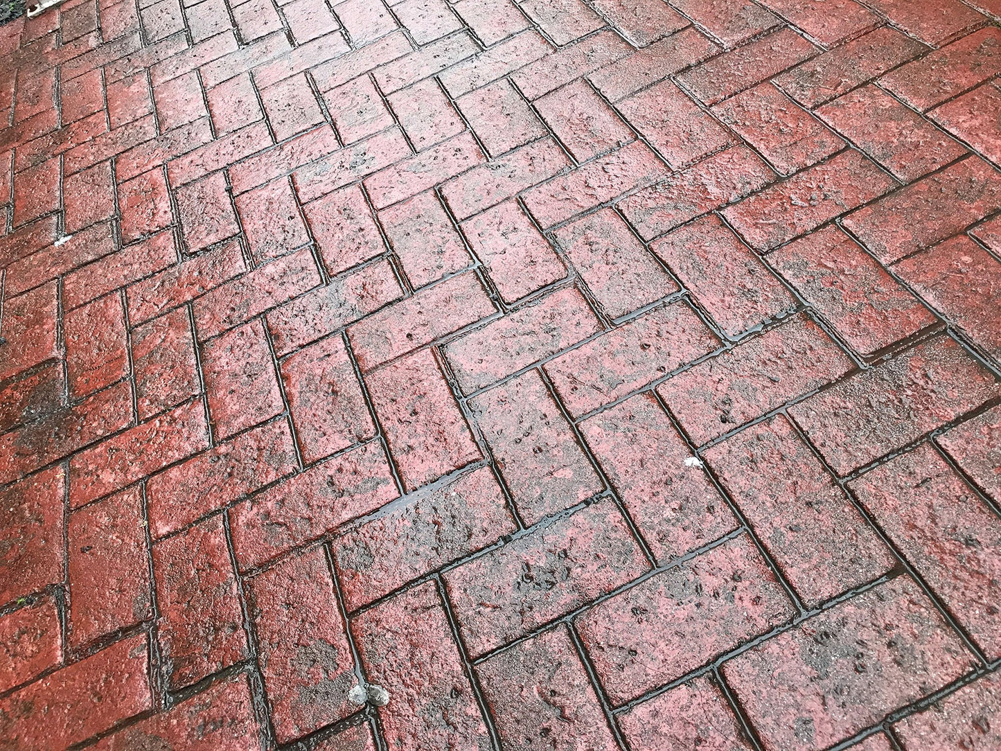Olde Town Herringbone Brick Concrete Stamp Set by Walttools | Classic Woven Paver Pattern, Sturdy Polyurethane Texturing Mats, Decorative Realistic Detail (8 piece)